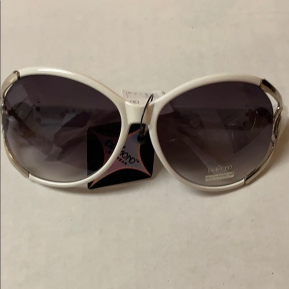 2 for $30 sunglasses - Picture 1 of 2